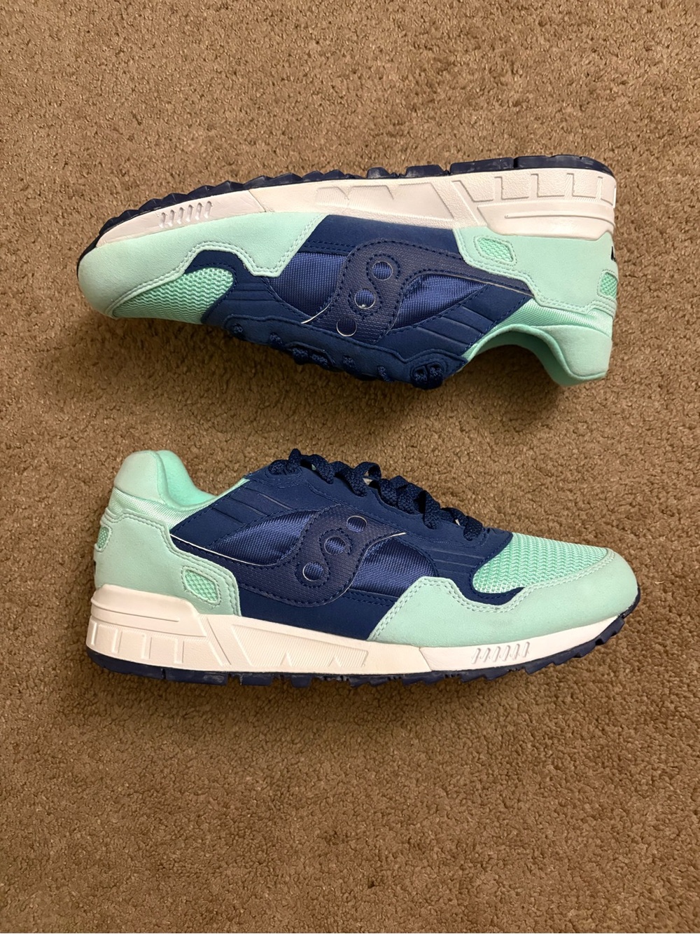 Saucony Shadow 5000 S70033 97 Mint Green Navy Women’s Size 12 / Men’s 10.5